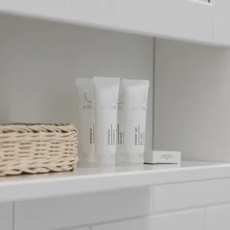 Apartment White Elegance With Ac & Free Garage By Renters